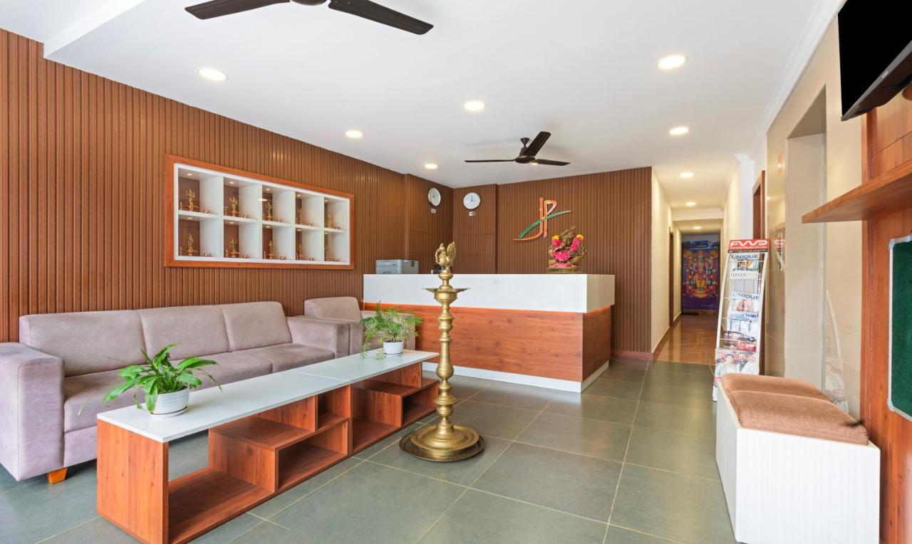 特里凡得琅 Treebo Jp Residency酒店 外观 照片
